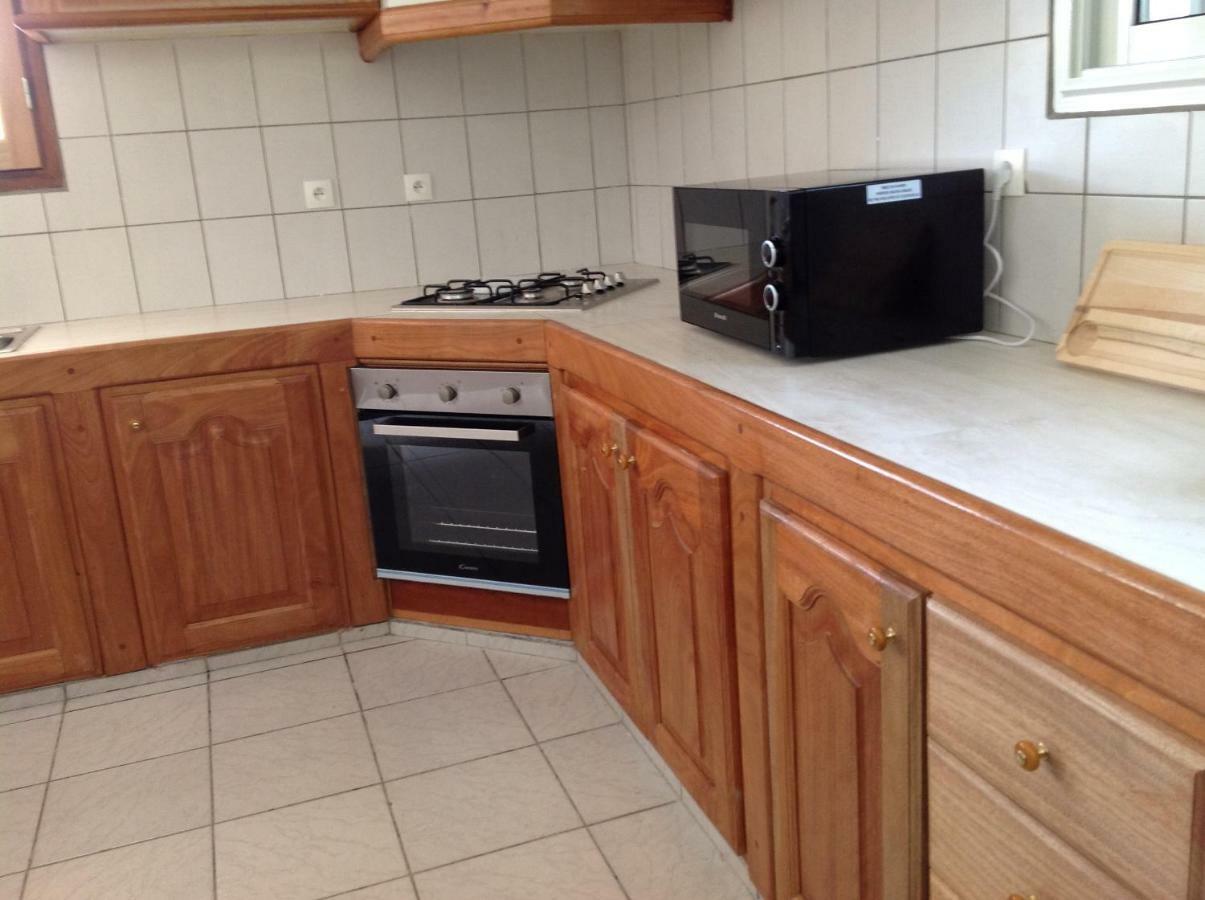 Café - Grand F3 à Sainte-anne Appartement Sainte-Anne (Grande-Terre)